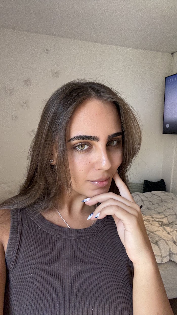 תמונה — ללא איפור