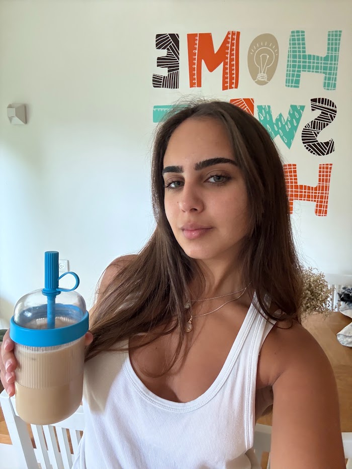 תמונה — ללא איפור