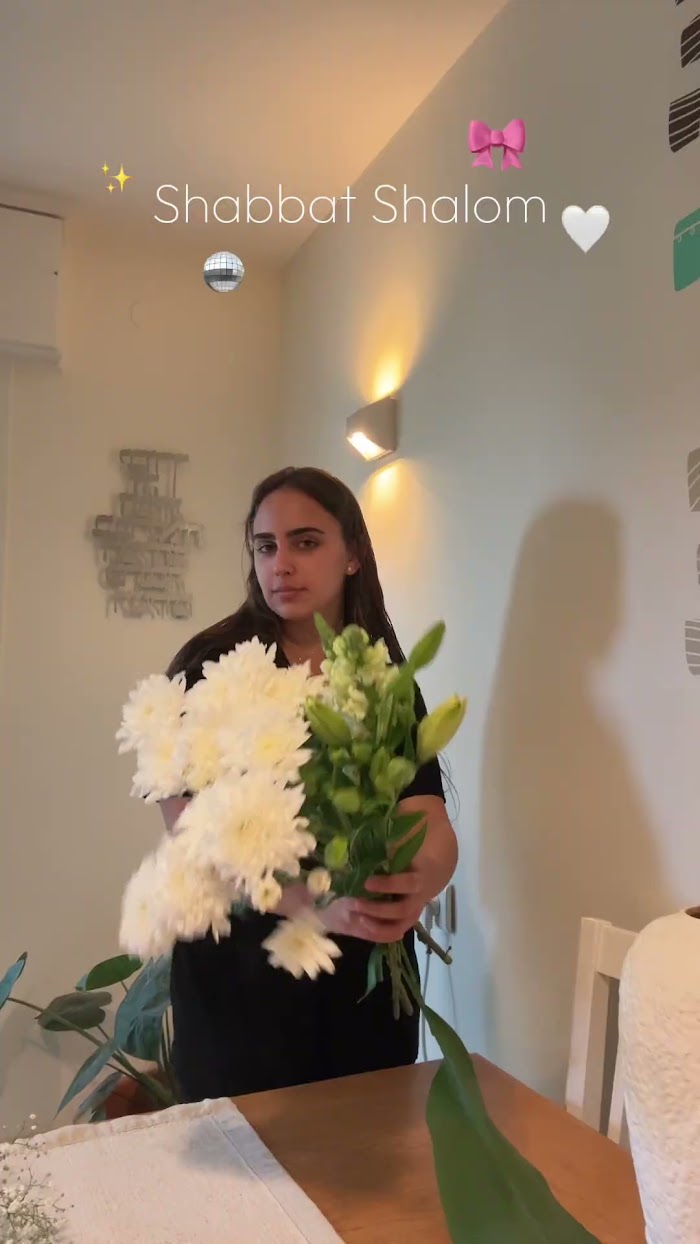 סרטון — סידור פרחים
