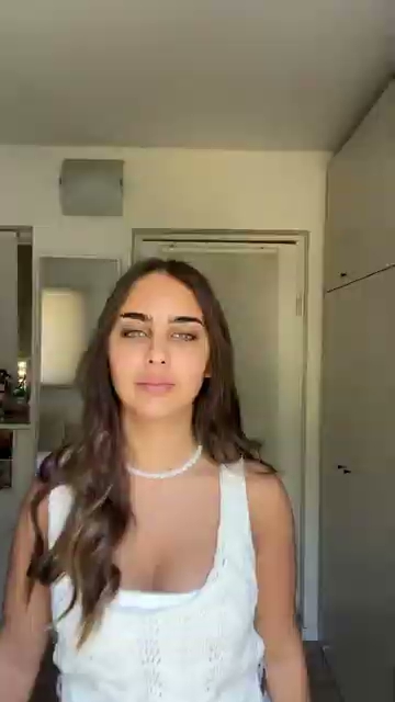 סרטון — PRADA